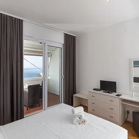Scenic Apartment