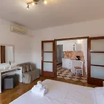 Scenic Apartment *