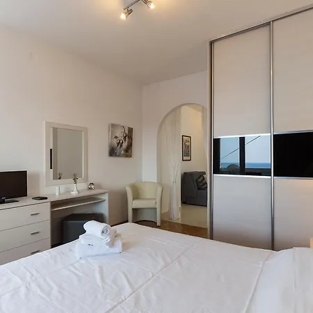 Apartment Scenic